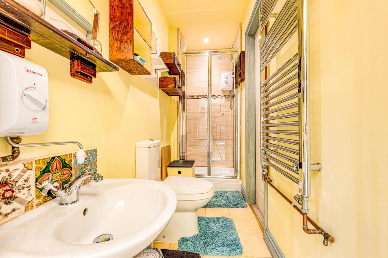 Family Country Cottage With A Private Valley View Scarborough Bagian luar foto